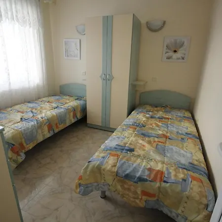 Lägenhet Spacious Bravo1 Slăntjev Brjag