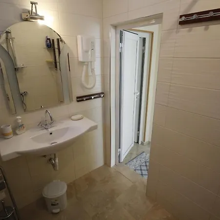 Апартамент Spacious Bravo1